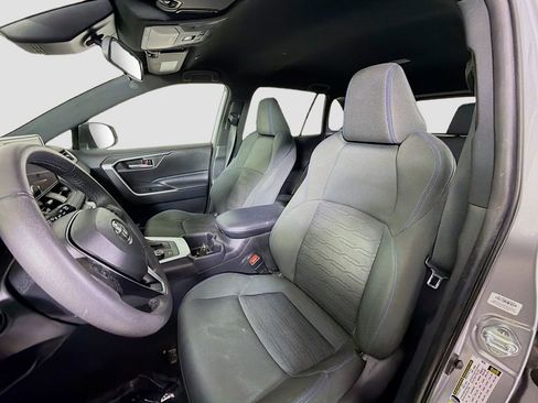 Used 2023 Toyota RAV4 SE image 13