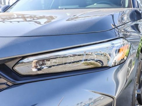 Used 2025 Honda Civic Sport image 9