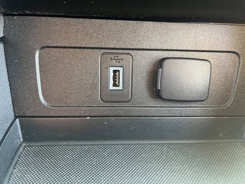 Used 2018 Ford Escape SEL image 28