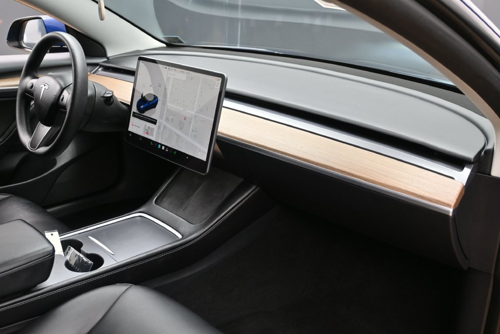 Used 2023 Tesla Model 3 Standard Range RWD image 27