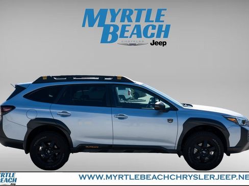 Used 2025 Subaru Outback Wilderness image 7