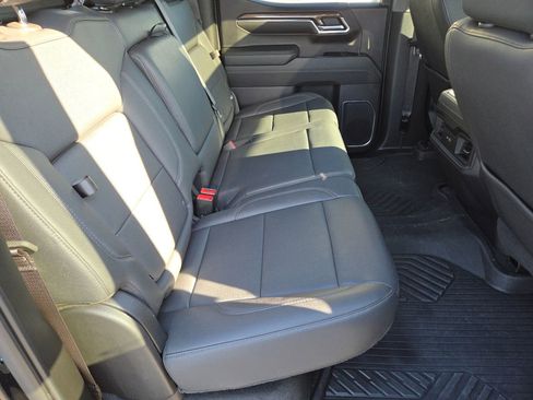 Used 2023 Chevrolet Silverado 1500 LT Trail Boss w/ LT Trail Boss Premium Package image 22