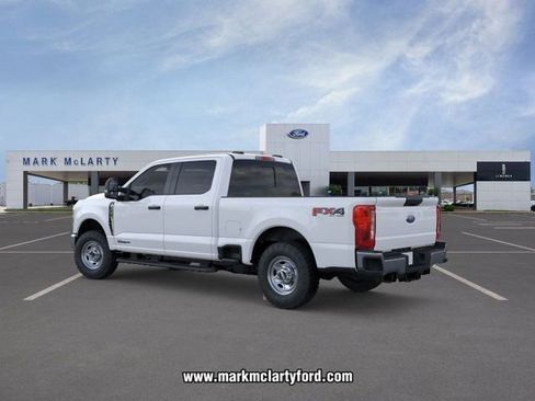 New 2026 Ford F250 XL w/ XL Off-Road Package AWD/4WD image 4