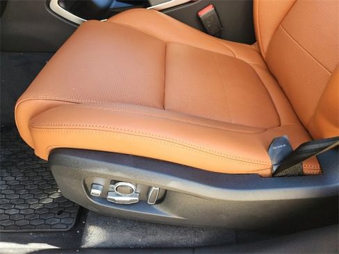 Used 2026 Jaguar F-PACE R-Dynamic S image 17