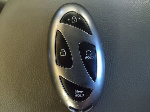 Used 2025 Hyundai Elantra SEL FWD image 32