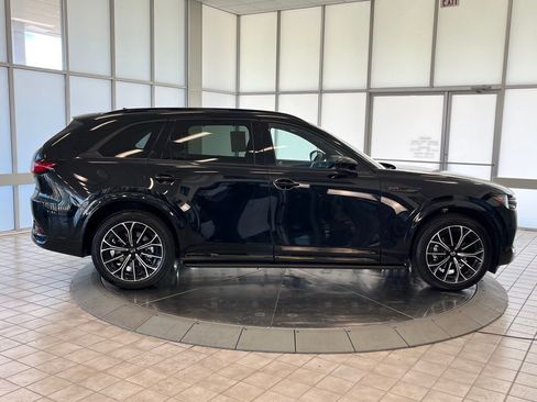 Certified 2025 MAZDA CX-70 3.3 Turbo S w/ Premium Package image 9