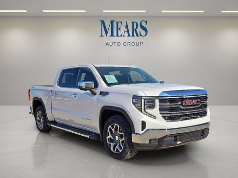 Used 2023 GMC Sierra 1500 SLT w/ SLT Premium Package AWD/4WD image 7