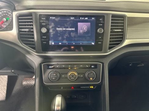 Used 2019 Volkswagen Atlas SE w/ Towing Package image 21