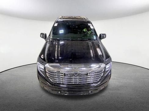 Used 2024 GMC Sierra 1500 Denali AWD/4WD image 2