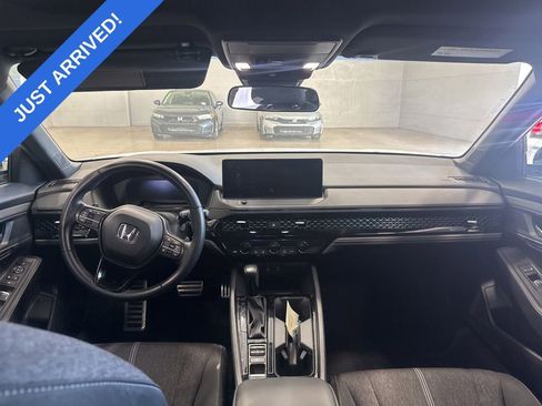 Used 2023 Honda Accord Sport image 5