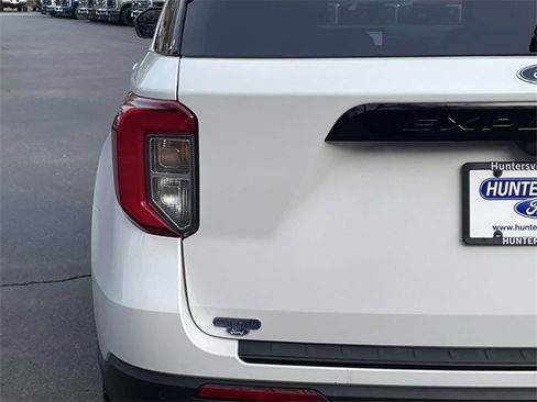 Used 2023 Ford Explorer ST-Line w/ Class IV Trailer Tow Package image 34