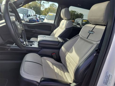 Used 2023 Ford F150 Lightning Platinum image 16