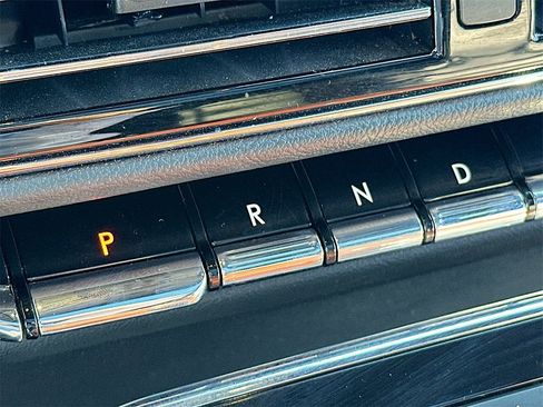 Used 2022 Lincoln Navigator Reserve image 22