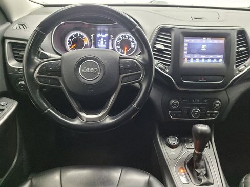 Used 2019 Jeep Cherokee Latitude Plus image 22