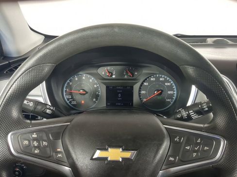 Used 2020 Chevrolet Equinox LS image 29