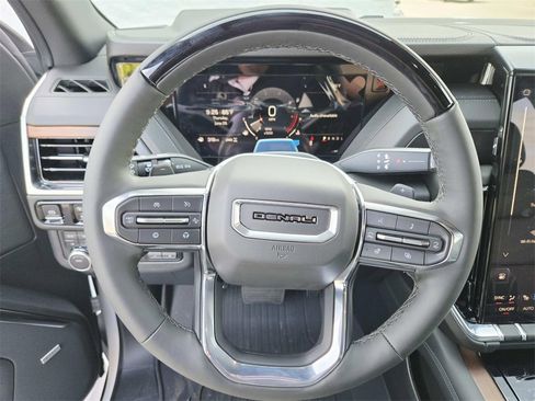 New 2025 GMC Yukon Denali w/ Denali Reserve Package image 25