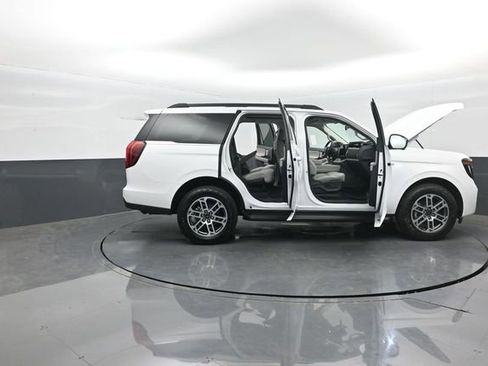 New 2026 Ford Expedition Active AWD/4WD image 42