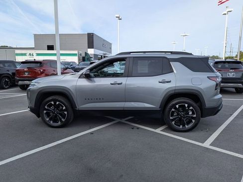 Used 2025 Chevrolet Equinox RS w/ Safety and Technology Package image 5