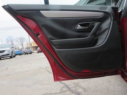 Used 2014 Volkswagen CC Sport image 35