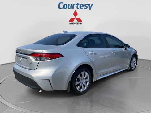 Used 2024 Toyota Corolla LE FWD image 6