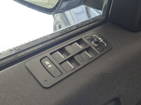 Used 2021 Land Rover Discovery Sport S R-Dynamic AWD/4WD image 18