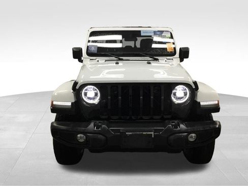 Used 2022 Jeep Gladiator Sport AWD/4WD image 3