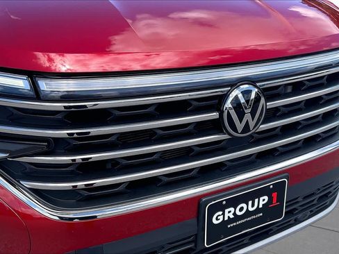 Used 2024 Volkswagen Atlas SE FWD image 29