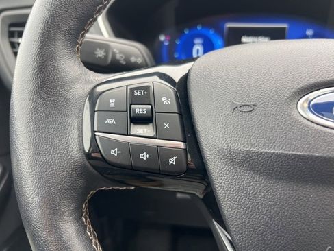 Certified 2021 Ford Escape Titanium w/ Titanium Premium Package image 11