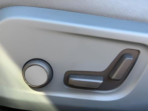 Used 2024 Polestar Polestar 2 image 28