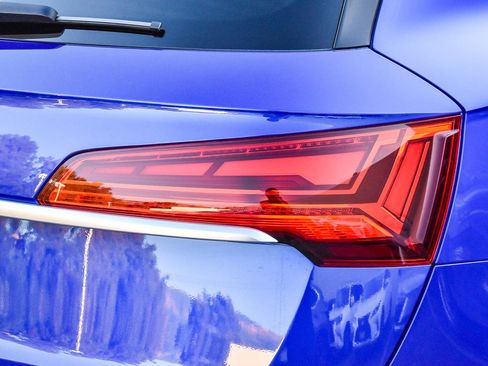 Used 2022 Audi SQ5 Premium Plus w/ Premium Plus Package image 7