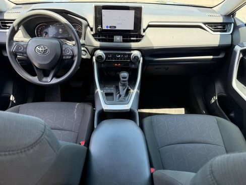Used 2025 Toyota RAV4 XLE FWD image 15