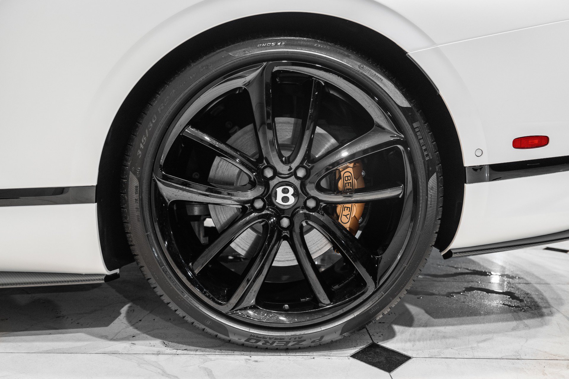 Certified 2024 Bentley Continental GT V8 AWD/4WD image 16