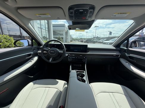New 2026 Hyundai Sonata Limited FWD image 21