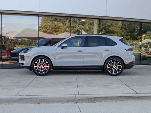 New 2026 Porsche Cayenne S AWD/4WD image 2
