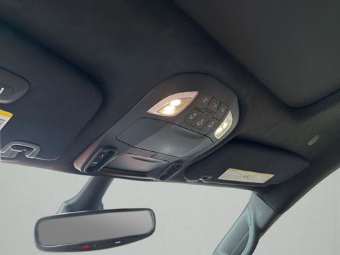 Used 2023 Chrysler Pacifica Pinnacle image 36