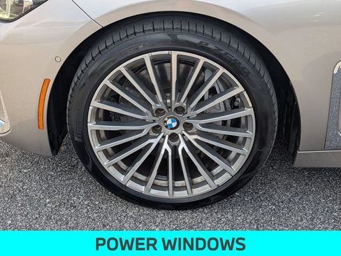 Used 2021 BMW 750i xDrive w/ Executive Package AWD/4WD image 11
