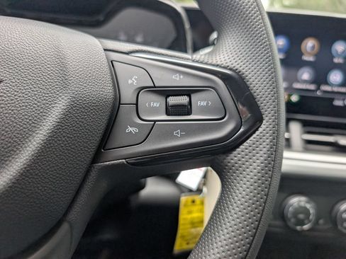 New 2026 Chevrolet Trax LS w/ LS Convenience Package FWD image 22