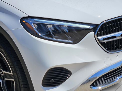 Certified 2026 Mercedes-Benz GLC 300 4MATIC image 6