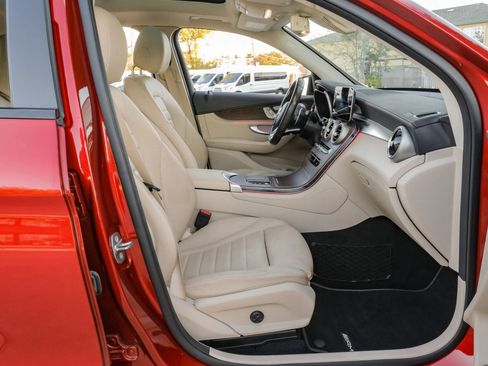 Used 2020 Mercedes-Benz GLC 43 AMG 4MATIC w/ AMG Night Package image 36