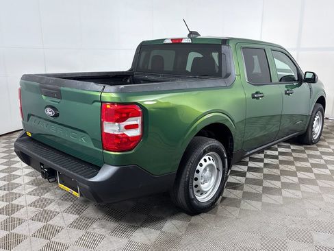 Used 2025 Ford Maverick XL FWD image 3