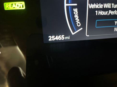 Used 2025 Toyota Camry LE image 39