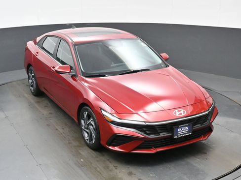 Certified 2025 Hyundai Elantra SEL w/ Cargo Package image 38