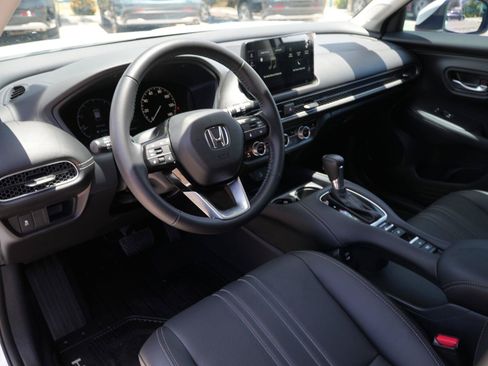 Used 2026 Honda HR-V EX-L image 6