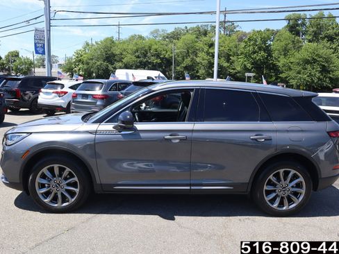 Used 2022 Lincoln Corsair AWD w/ Premium Package image 8