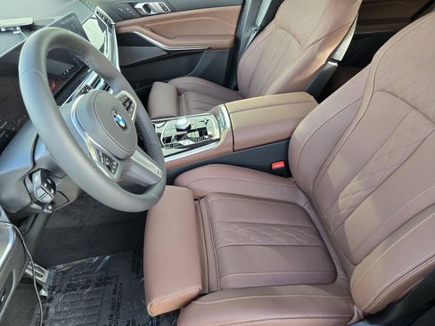 New 2026 BMW X5 xDrive40i w/ Executive Package image 14