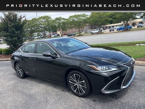 Certified 2022 Lexus ES 300h w/ Premium Package FWD image 1