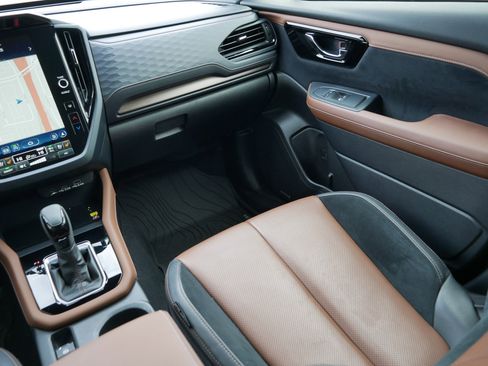 Used 2025 Subaru Forester Touring w/ Popular Package - Touring image 11