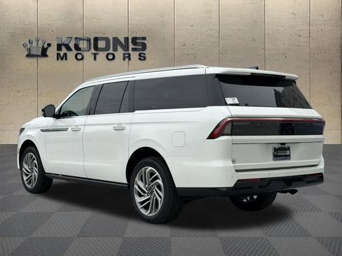 New 2026 Lincoln Navigator L Reserve AWD/4WD image 6