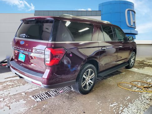 Used 2024 Ford Expedition Max Limited AWD/4WD image 5