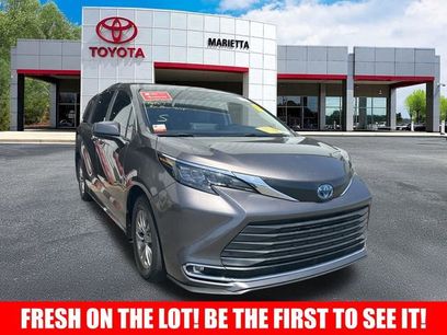 Certified 2024 Toyota Sienna XLE w/ XLE Plus Package